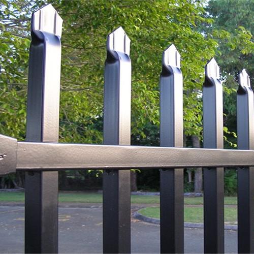Spear Top Fence: Elegant Security